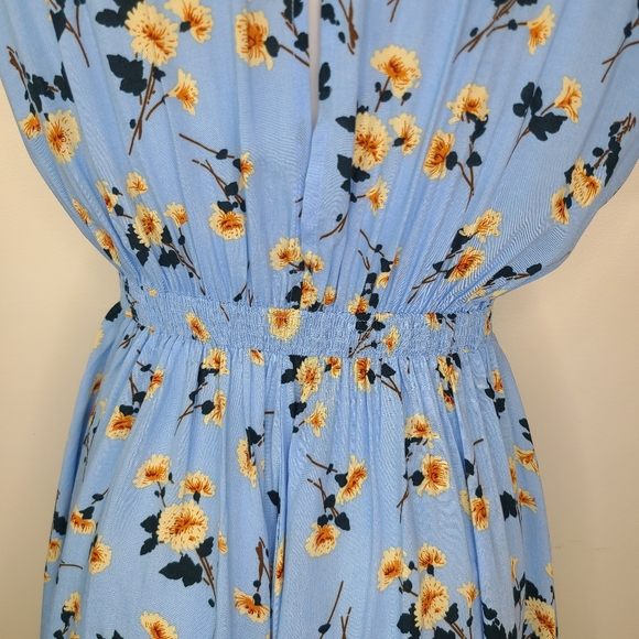 Lulus Dondi She's So Sweet Light Blue Floral Print Tie-Front Rayon Romper XS - Picture 9 of 15